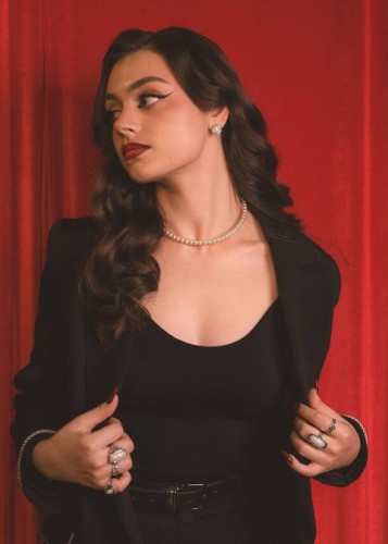 Полли, Г. Уссурийск